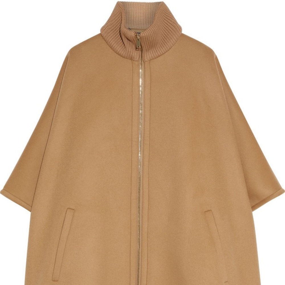 ISO Stella McCartney Brindabella Wool-felt Turtleneck Cape